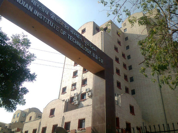 77.5 இலட்சம் ரூபாய்