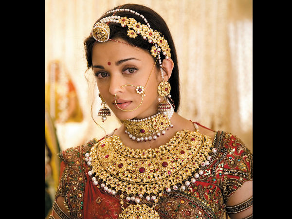 தங்க நகைகளின் மீதான வரம்பு