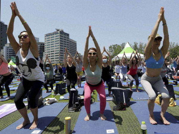 யுத் வாடிக்கையாளர்கள்