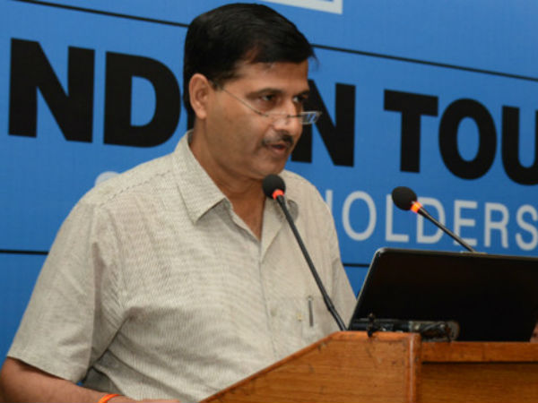 அஷ்வானி லோகானி...