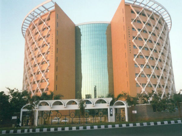 10 கிலோமீட்டர்