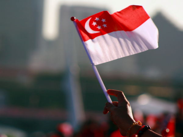 10. சிங்கப்பூர்