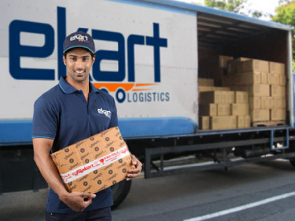 லாபத்தை தக்கவைக்க 'கூரியர் சேவை'யைத் துவங்குகிறது பிளிப்கார்ட்..!