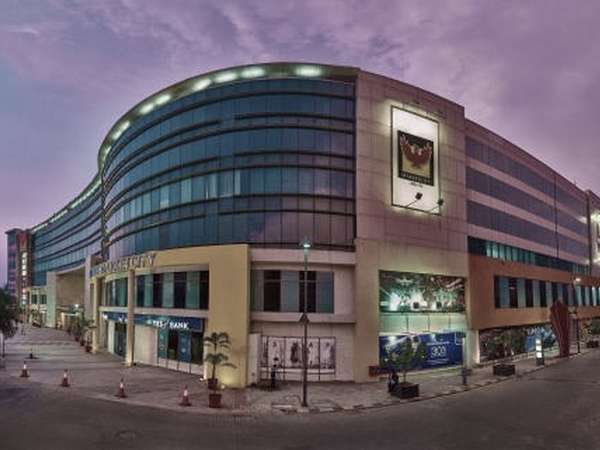 பீனிக்ஸ் மார்க்கெட் சிட்டி மால், மும்பை