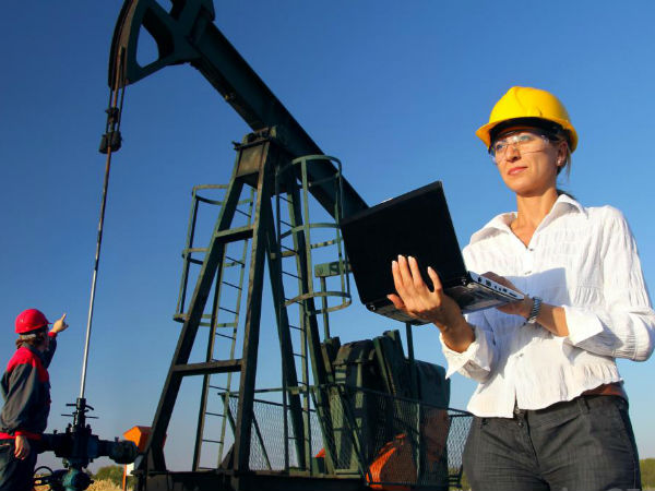 பெட்ரோலிய பொறியாளர்: