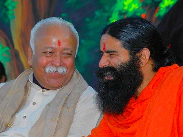 பாபா ராம்தேவ் மற்றும் ஆர்எஸ்எஸ் பிரதிநிதிகள் 