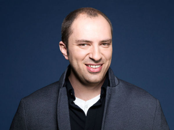 ஜான் கவும் - வாட்சப்