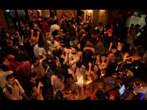 அலுவலகங்கள், கஃபேக்கள்