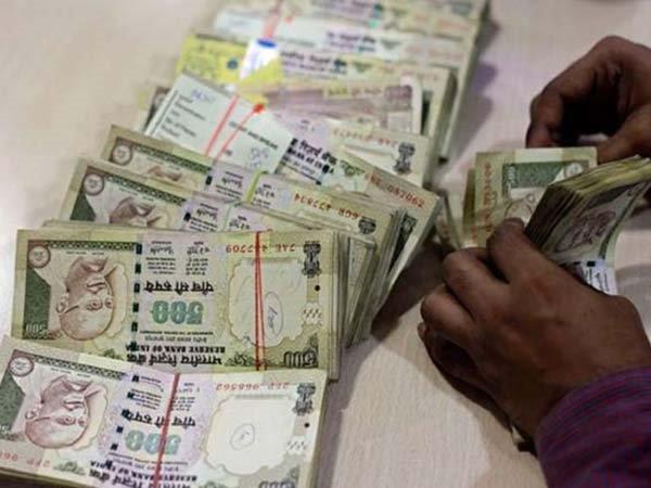 98% இந்தியர்கள் பணத்தை மட்டுமே பயன்படுத்த என்ன காரணம்? 