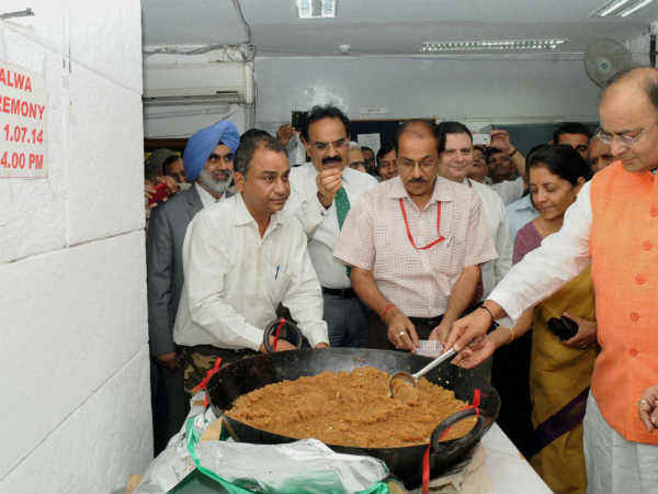 4. 'பட்ஜெட் அல்வா' சம்பிரதாய முறை 