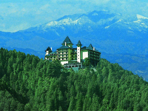  வைல்ட் பிளவர் ஹால்( Wildflower Hall) , இமயமலையின் சிம்லா, ஹிமாச்சல் பிரதேசம்