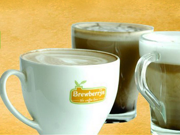 ஹயத்தில் துவங்கிய வாழ்க்கை