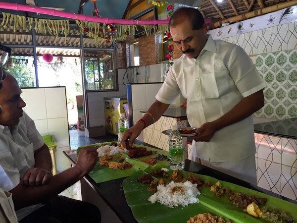 உரிமையாளர்களும், தொழிலாளர்களும்