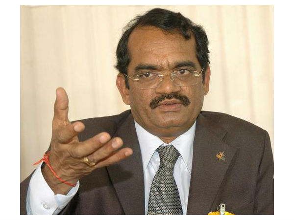 டாக்டர் எம்.அண்ணாதுரை. இயக்குனர் ISAC