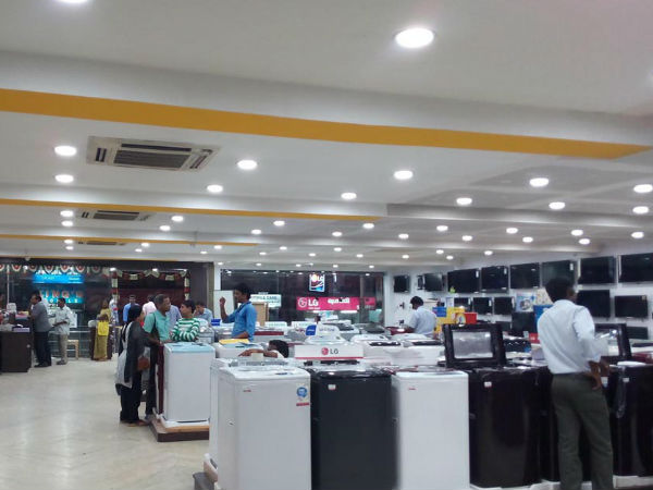 வசந்த் & கோவின் எதிர்காலத் திட்டங்கள் என்ன?