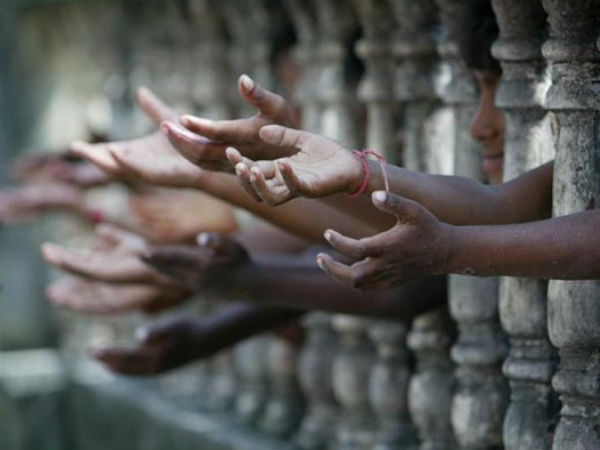 யார் எல்லாம் பொருளாதாரத்தில் பின் தங்கிய வகுப்பினர்?