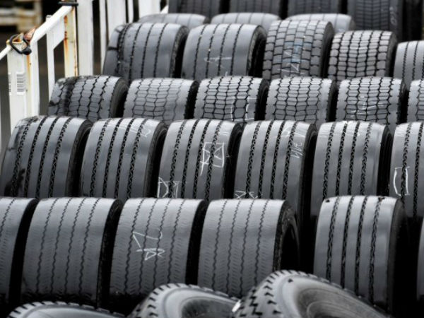 டிரீட் ரப்பர்