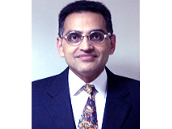 முதல் மோசடியாளர்