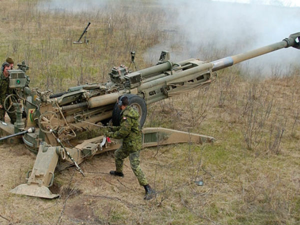 அதிநவீன பீரங்கி துப்பாக்கி M777