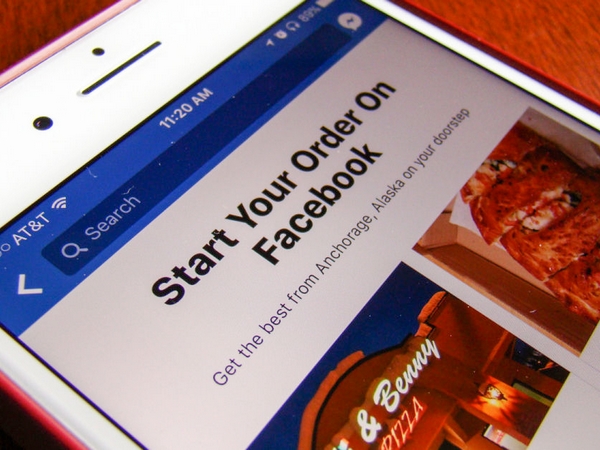 பேஸ்புக் பக்கங்கள் மூலம் உணவு ஆர்டர்கள் 