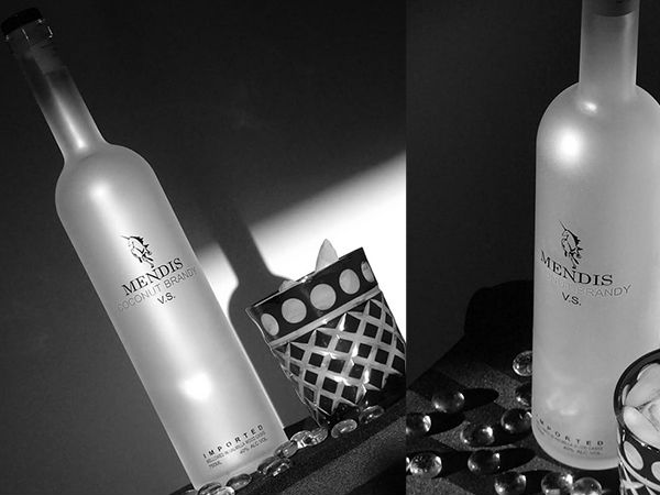 5. மென்டிஸ் கோகோனட் பிராந்தி 