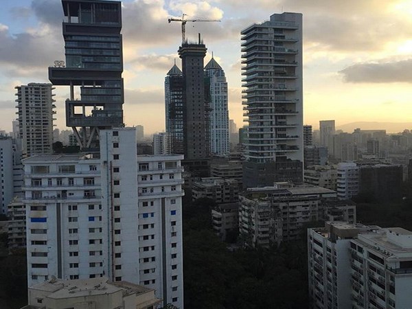 லோதா அல்ட்டாமவுண்ட் 