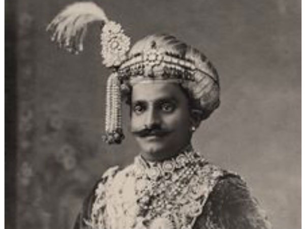 கருவியாகச் செயல்பட்ட வாடியார் 