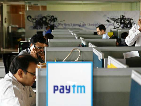 800 ஊழியர்கள்