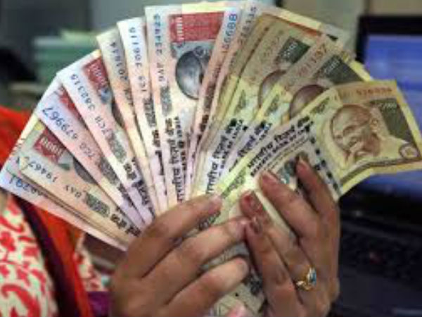 பணமதிப்பு நீக்க நடவடிக்கை 