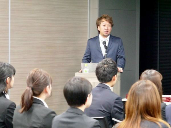 புகைப்பழக்கம் இல்லாத தலைவர் 