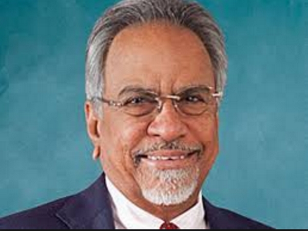 இன்போசிஸ் முதல் ஊழியர் 