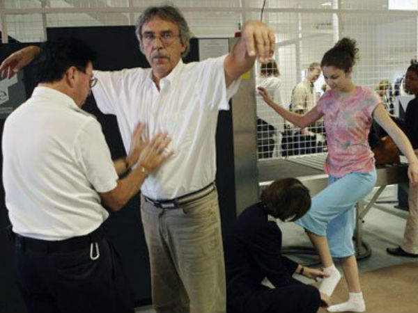 வாயில்..