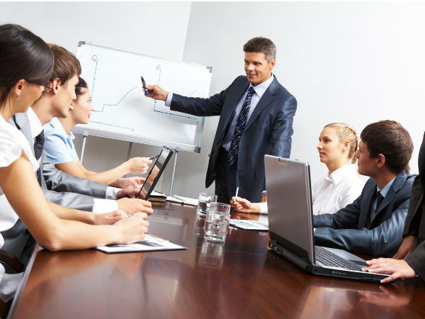  எத்தனை ஊழியர்கள் 