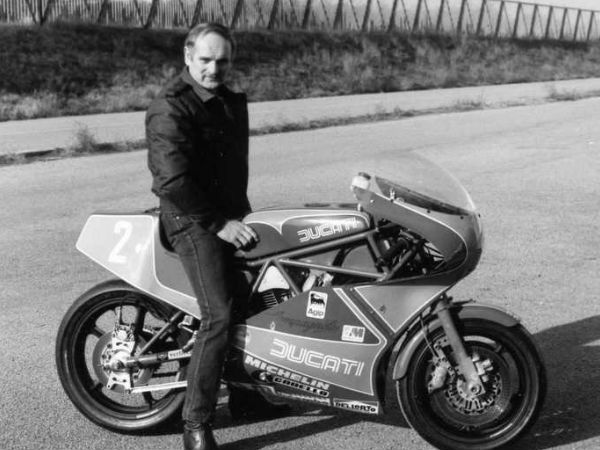 ரேஸிங் உலகின் முடிசூடா மன்னன் டுகாட்டி