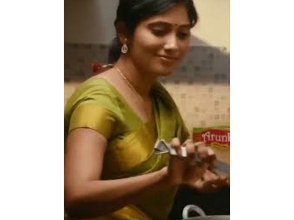 முதல் விளம்பரம் 