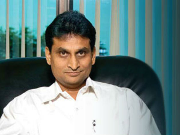 200 கோடி ரூபாய்