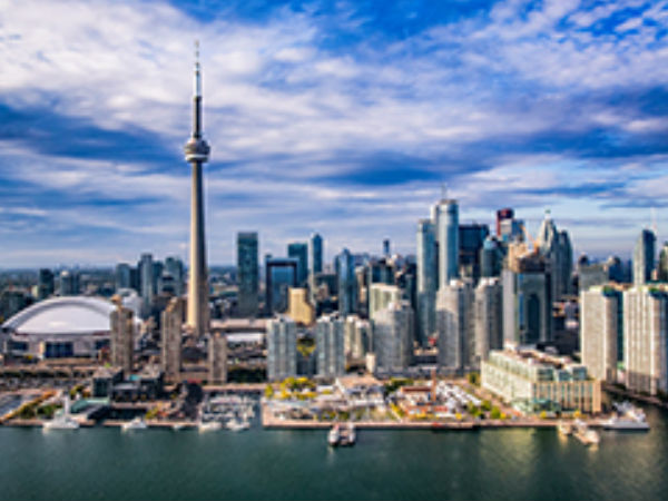  13. டொராண்டோ 