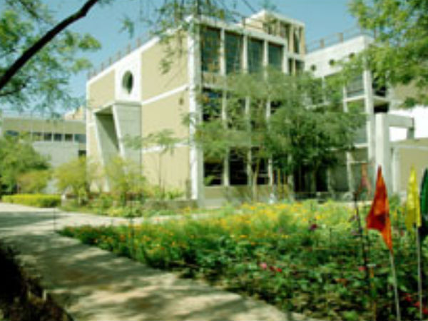 ஏகலவ்ய மாடல் ரெசிடன்ஷியல் பள்ளி 