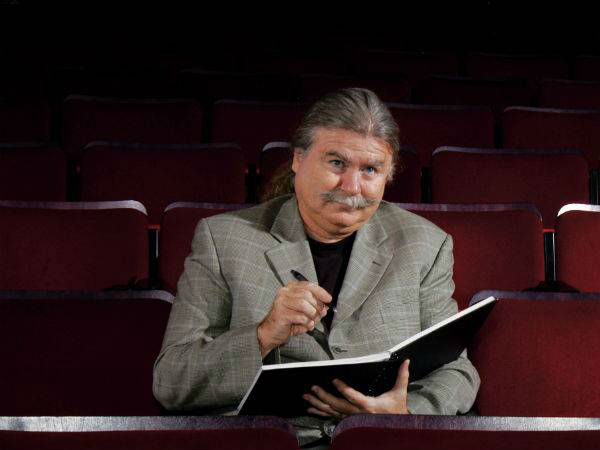 ஃப்லிம் கிரிடிக் (Film Critic)