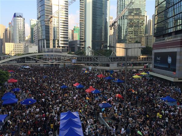 8. ஹாங் காங் 