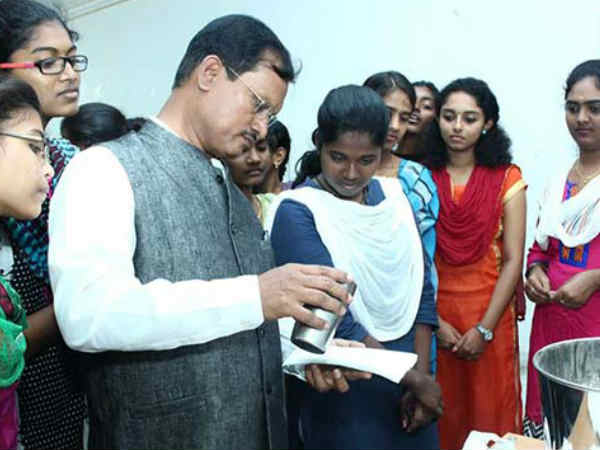  வேலை வாய்ப்பும், பெண்கள் முன்னேற்றமும் 