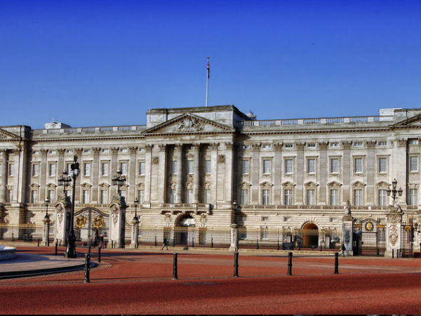  பக்கிங்ஹம் பேலஸ் 