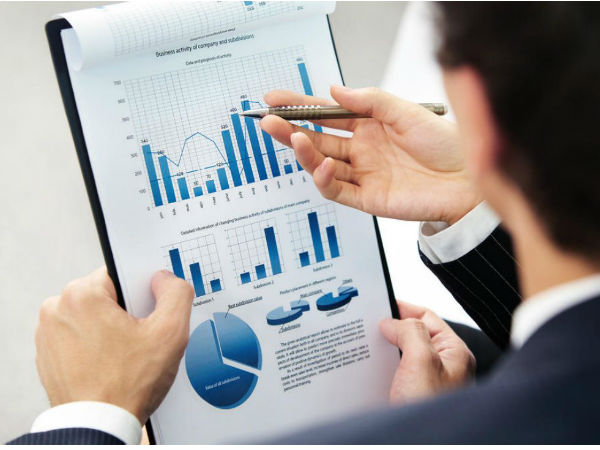 நிதியியல் திட்ட வரைவாளர் (Financial Planner) 