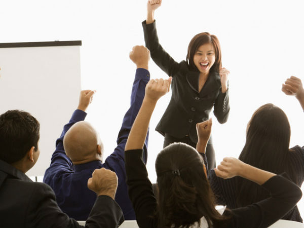  உற்சாகமூட்டும் பேச்சாளர் 