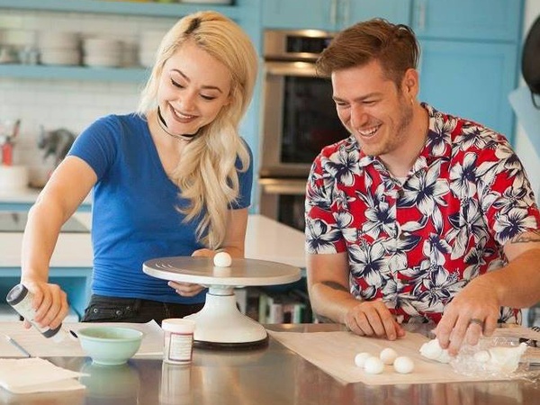 4) ஏதேனும் ஒரு பொழுதுபோக்கு 