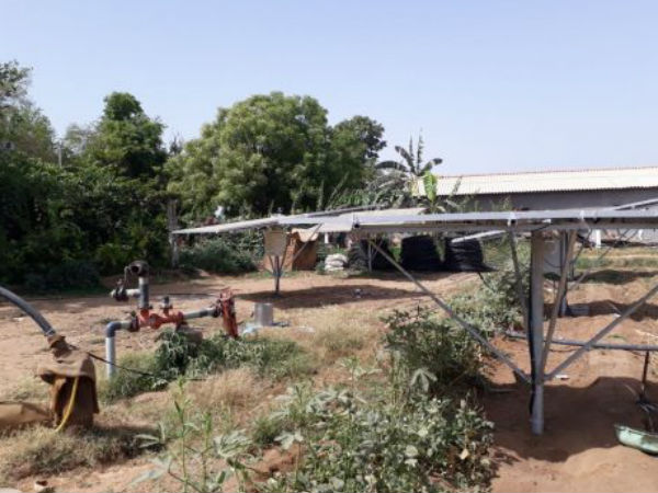 4 ஏக்கர் நிலம்