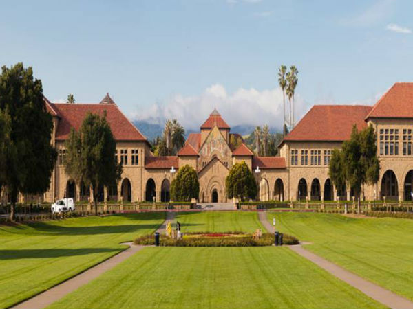  3) ஸ்டேன்போர்டு பல்கலைக்கழகம், பேலோ அல்டோ, கலிபோர்னியா 