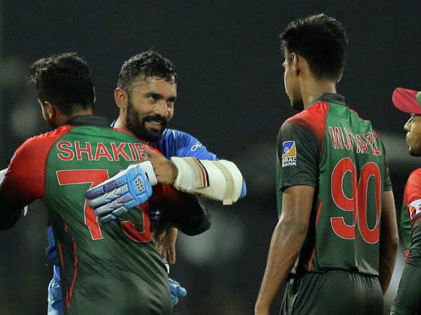 நிதாஸ் ட்ராபி 