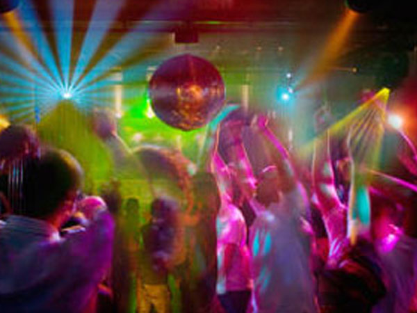  தில்லியில் நடந்த LGBTQIA+ பார்ட்டி