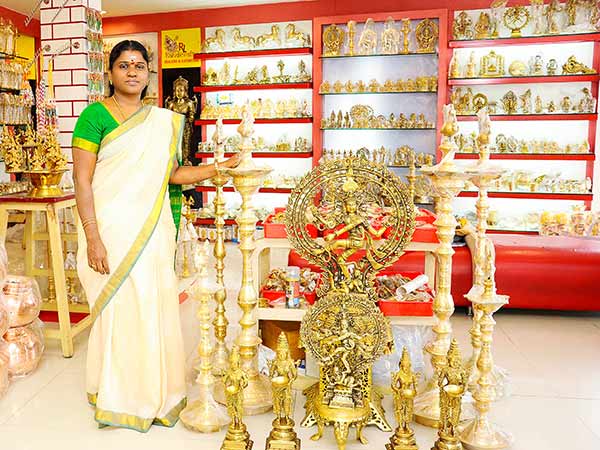  தொழிலை கையிலெடுத்தேன்